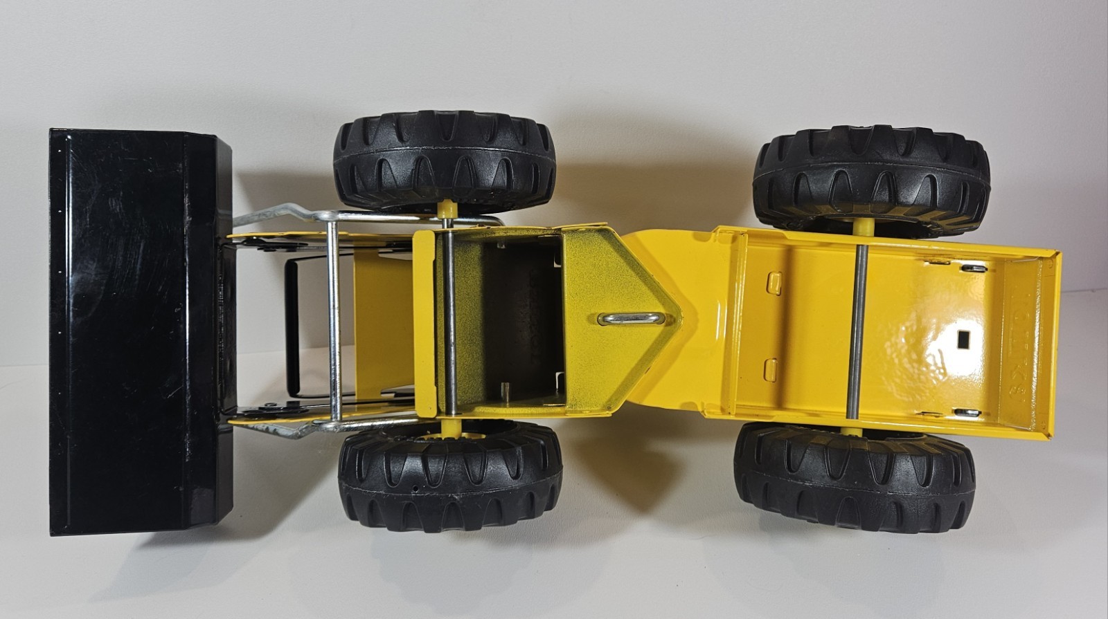 Tonka Vintage Mighty Diesel Front End Loader XMB-975 Pressed Steel Metal