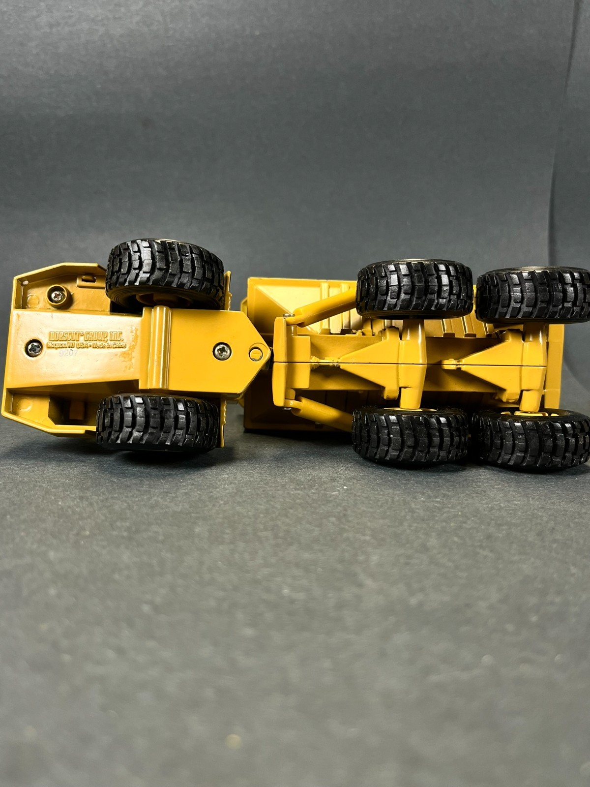 Norscot CAT D350D Articulated Truck 1:50 Die-Cast #55700 Caterpillar 1998 NIB