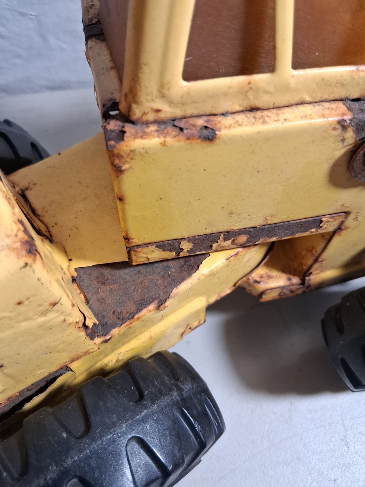 Vintage Tonka Pressed Steel Loader – Fixer Upper / Restoration Project – As Is