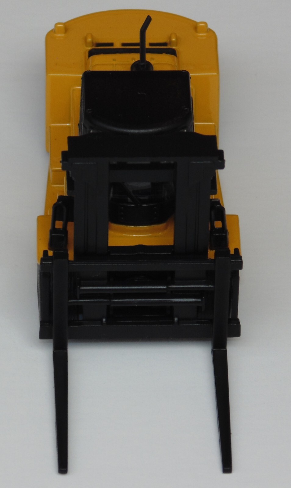 HYUNDAI 250D-7E MAQUINARIA PARA CONSTRUCCION 1:87 DIECAST COLOMBIA