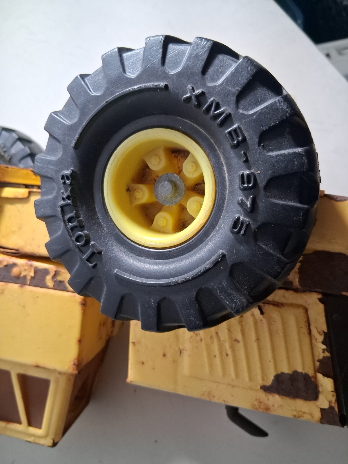 Vintage Tonka Pressed Steel Loader – Fixer Upper / Restoration Project – As Is