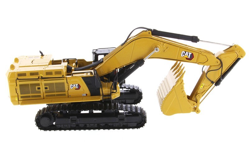 Cat 395 Hydraulic Mass Excavator – Diecast Masters 1:50 Scale Model #85959 New