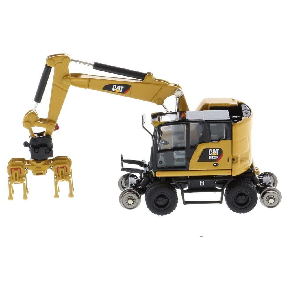 HO 1:87 Diecast Masters 85656 Cat M323F Railroad Wheeled Excavator – In CAT Yell