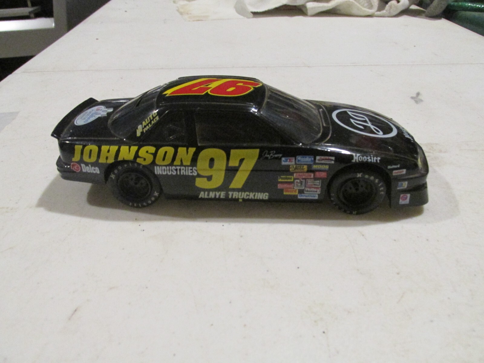 1993 RACING CHAMPIONS LIMITED EDITION NASCAR CHEY LUMINMA CAR BANK WITH KEY