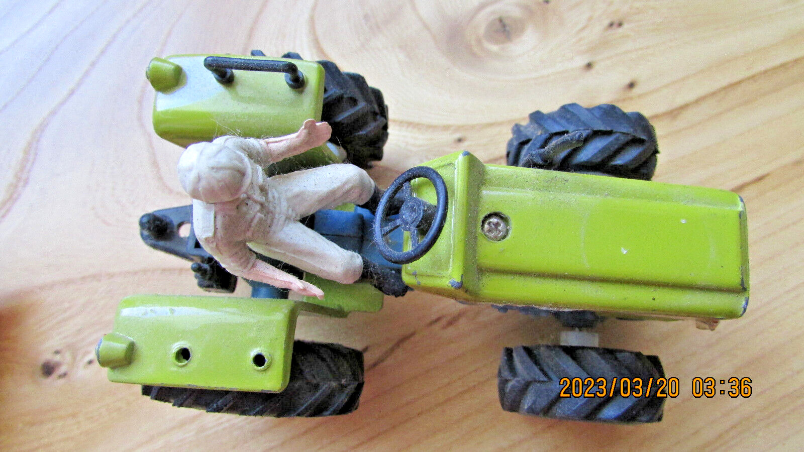 Farm Motor Tractor No Name