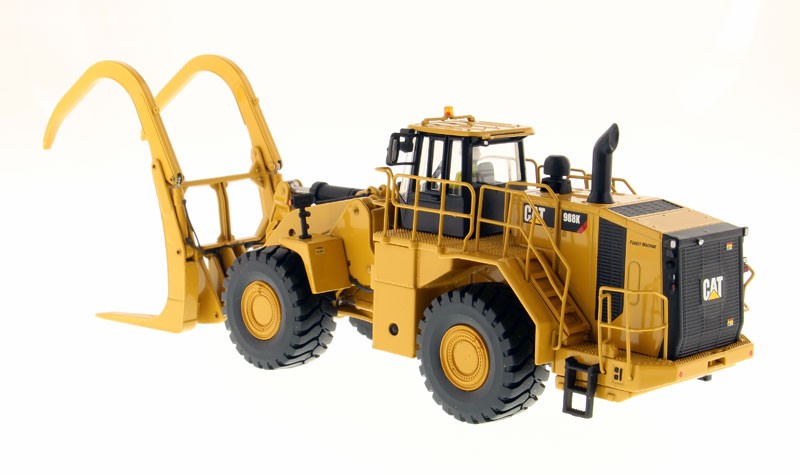 DIECAST MASTERS – CATERPILLAR 988K Wheel Log Clamp Accompanied with a…