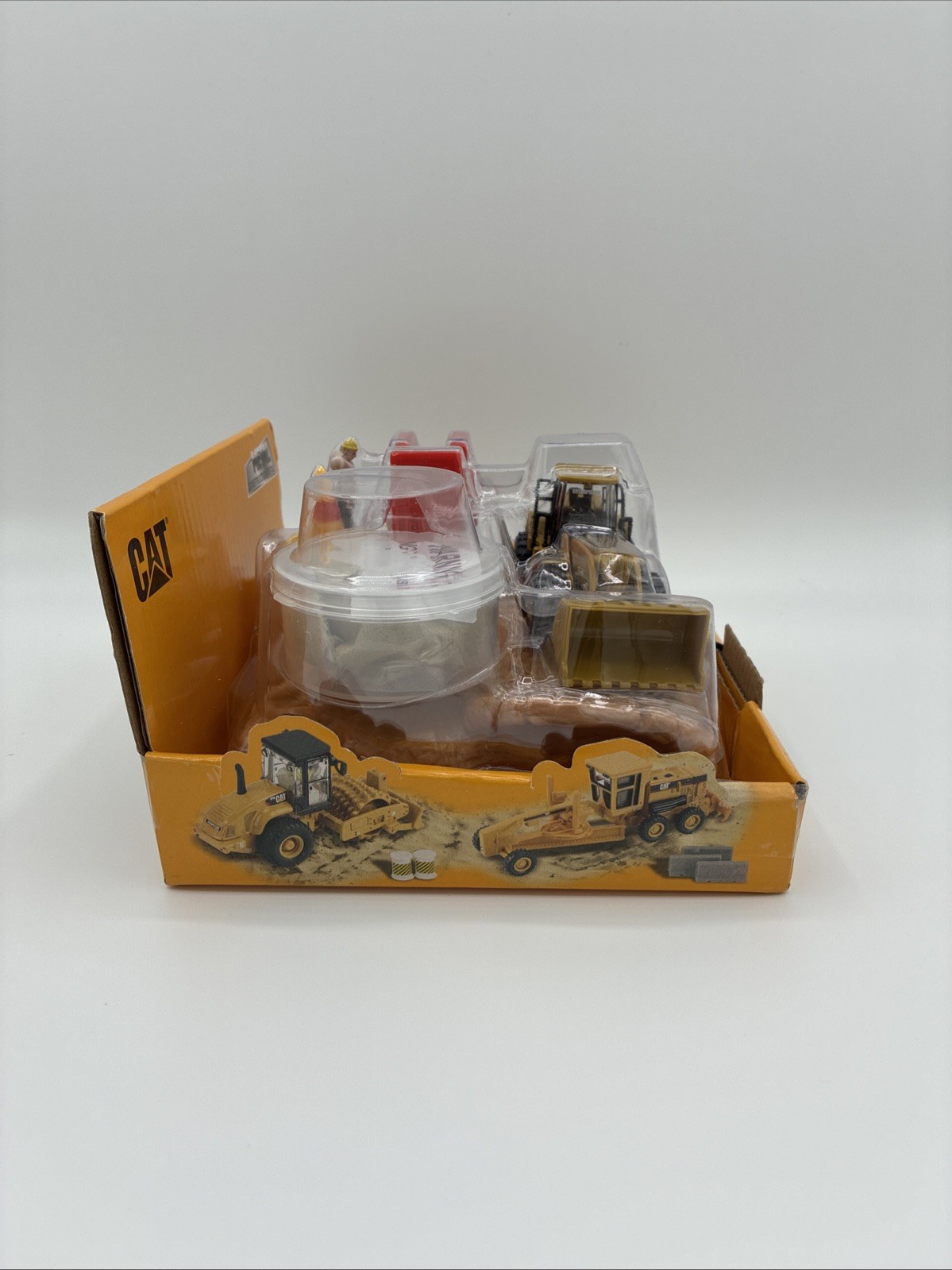 CAT Diecast Masters 1/87(HO) CAT 950G Wheel Loader with Construction Accessories