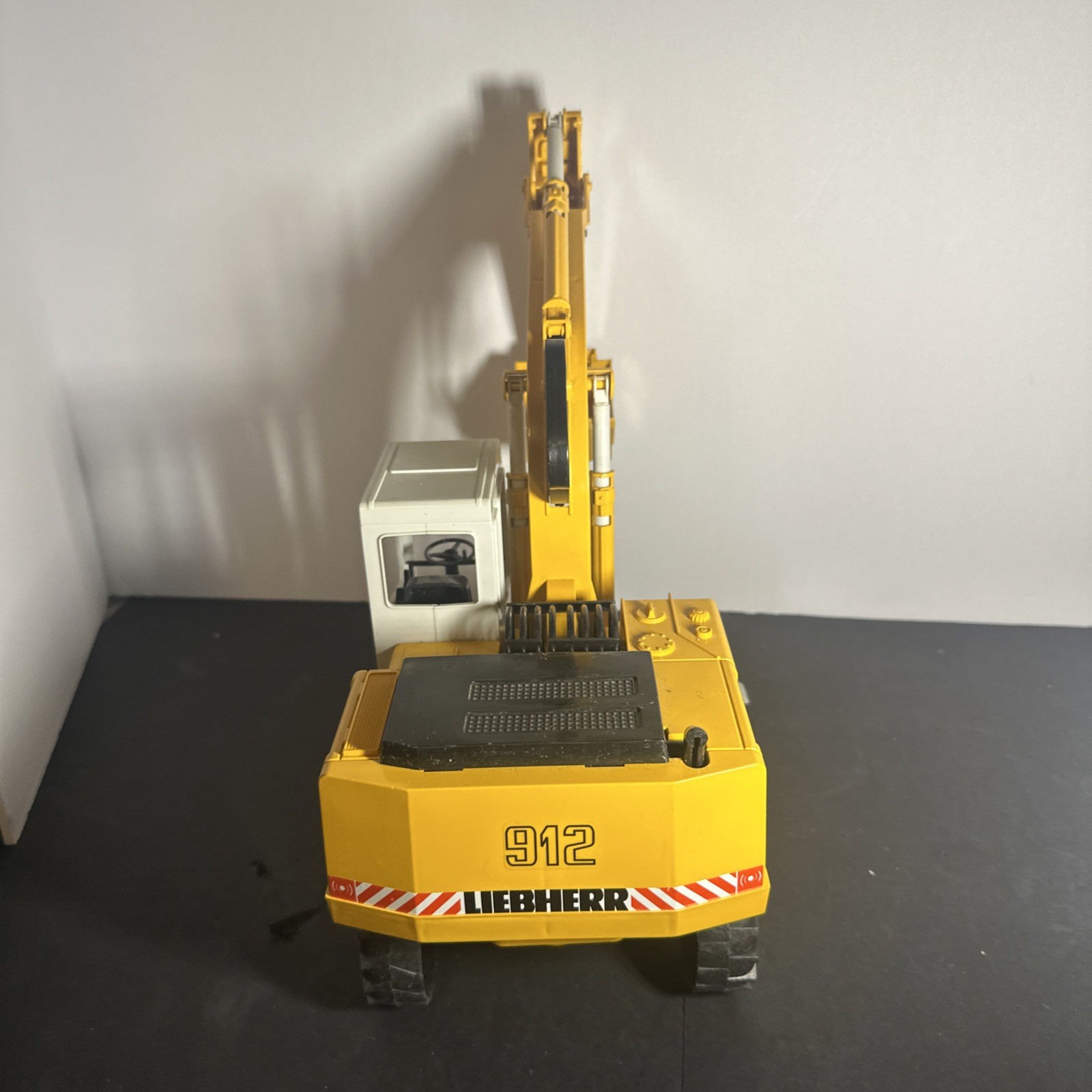 Bruder Toys Liebherr 912 Backhoe Digger Excavator 1/6 Scale Beautiful – Germany