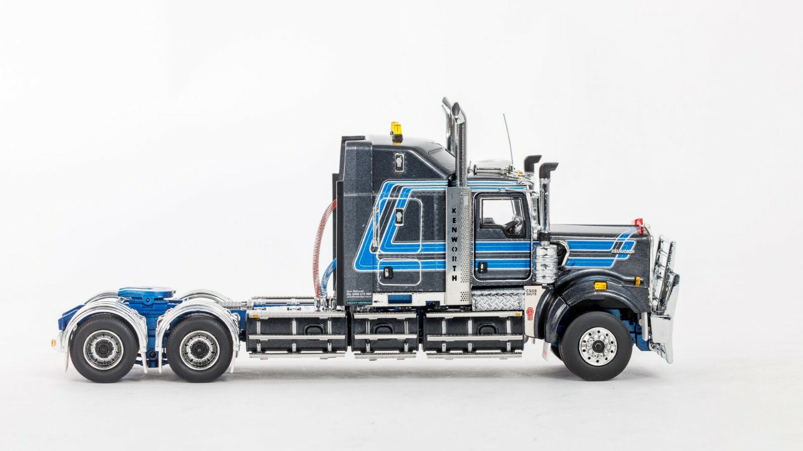 Kenworth C509 Prime Mover Truck – BMP Haulage Drake 1:50 Scale Model #Z01452 New