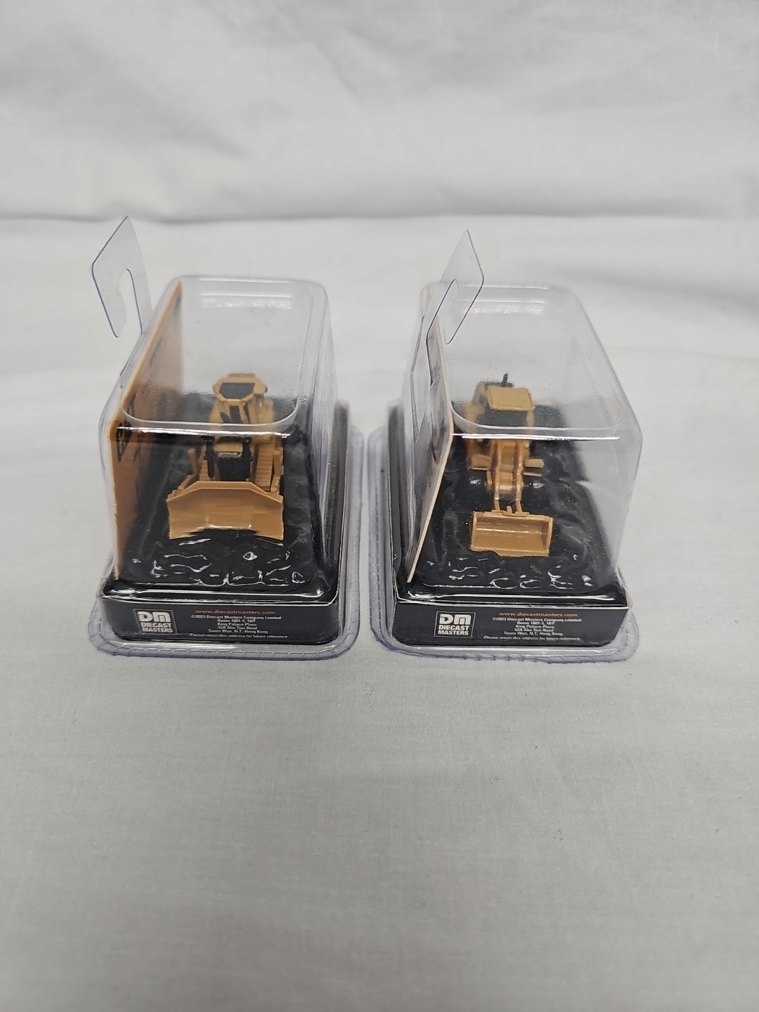 Diecast Masters CAT Micro Construction D8T TrackType Tractor & 950M Wheel Loader