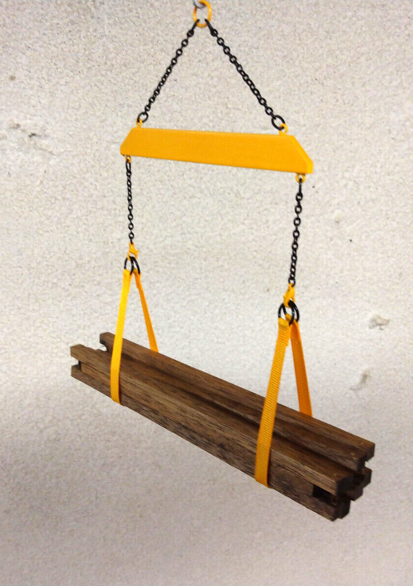 All Metal 4&Prime; Spreader Beam Authentic Liebherr Yellow w/Straps. 1/50th 1/48