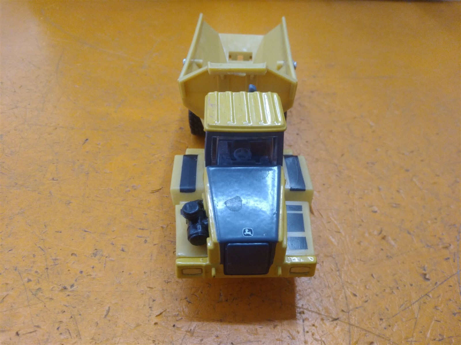 ⭐️⭐️⭐️⭐️⭐️John Deere TOMY Articulated Dump Truck 5 3/8&Prime; Plastic Construction