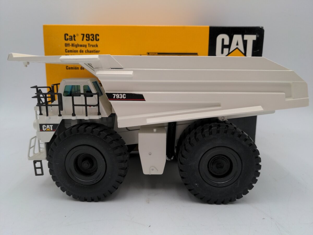 NZG 403 1:50 Caterpillar 793C Off-Highway Truck Official Launch Edition EX/Box