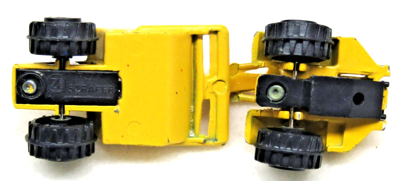 Zee Toys P377 Scraper Construction Work Heavy Equipment Yellow 1:64 Diecast 1979