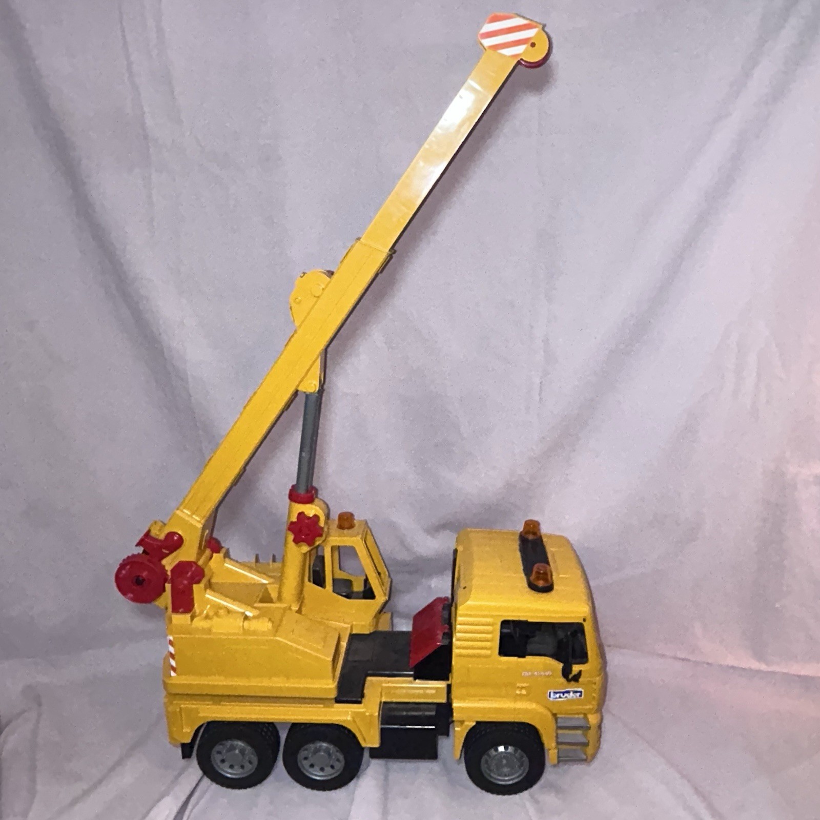 Bruder MAN Tele-Crane TC-4500 TGA 41.440 Construction Toy Truck Germany Preowned