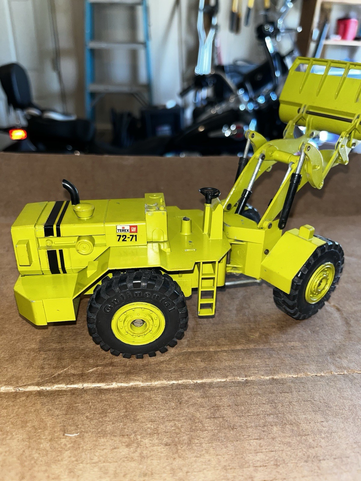 Gescha Terex GM 72-71 1:50 Diecast Articulated Wheel Loader USED Missing Parts