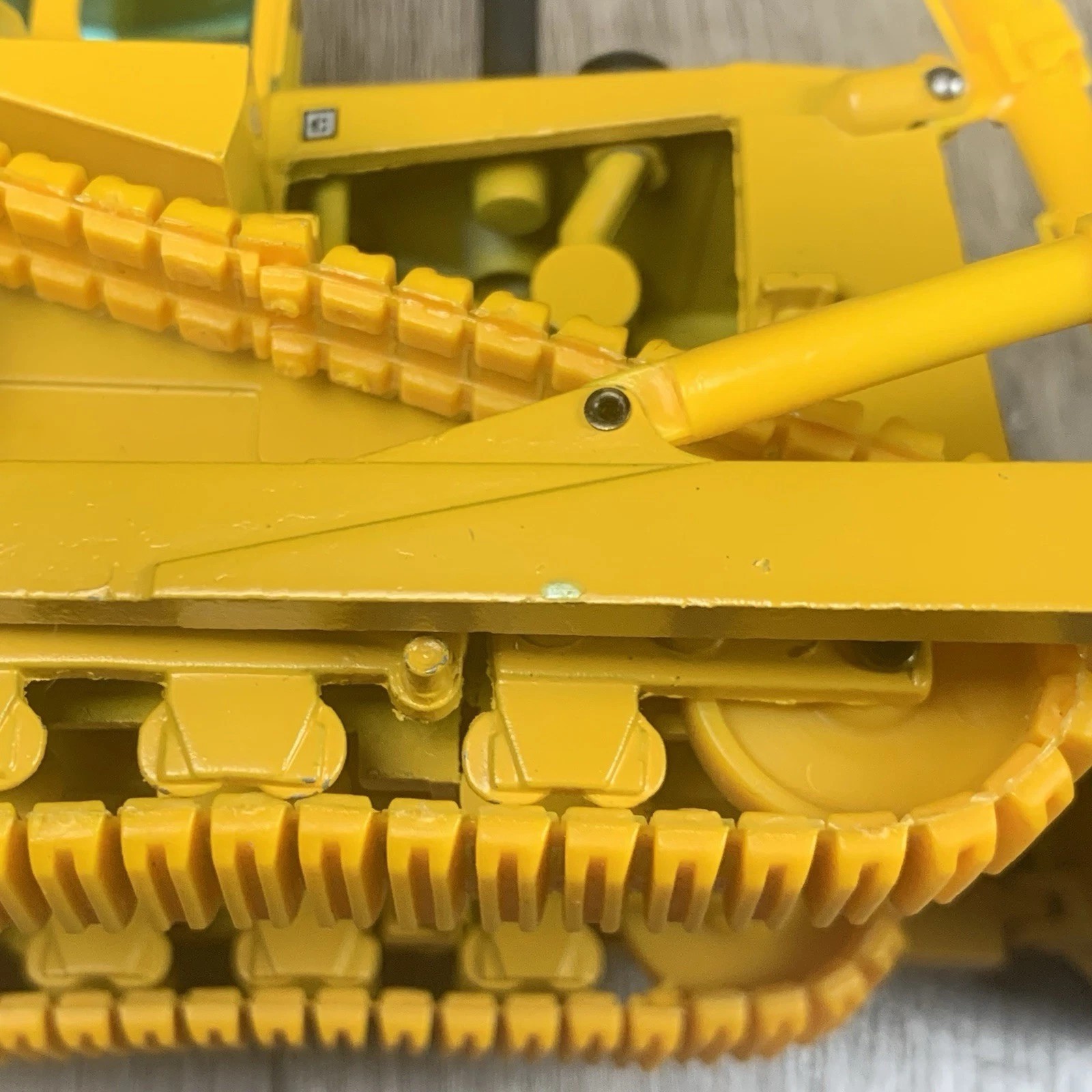 Conrad 285 CAT D11N Dozer w/Ripper 1:50 Scale Diecast Model Caterpillar Germany