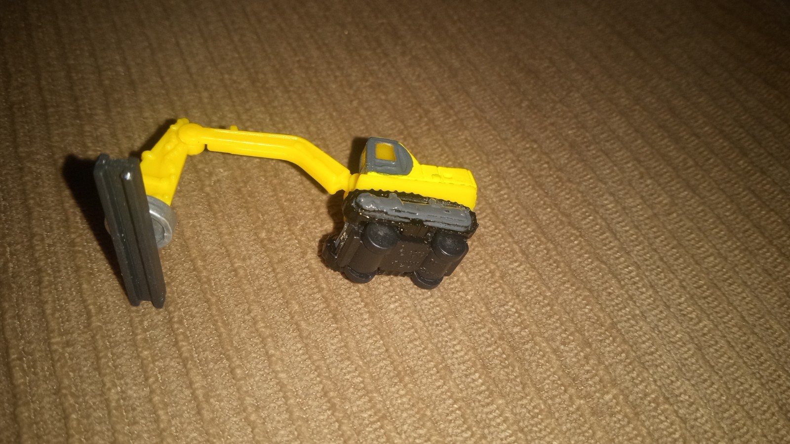 Capsule Tomica ConstructIon 39 Komatsu Lift Magnet Power Shovel 2006 series 12