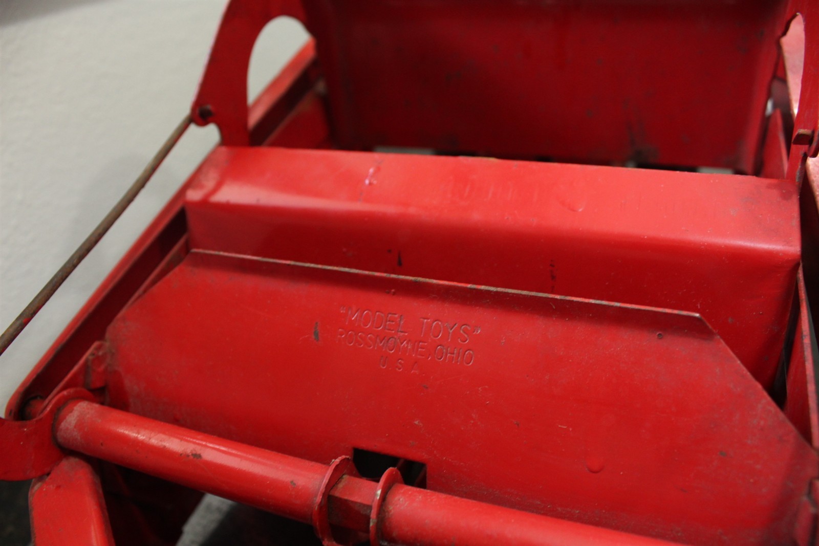 Vintage Toy Earth Mover Red 29&Prime; Long Ca. 1950&rsquo;s by Model Toys Doepke Heiliner