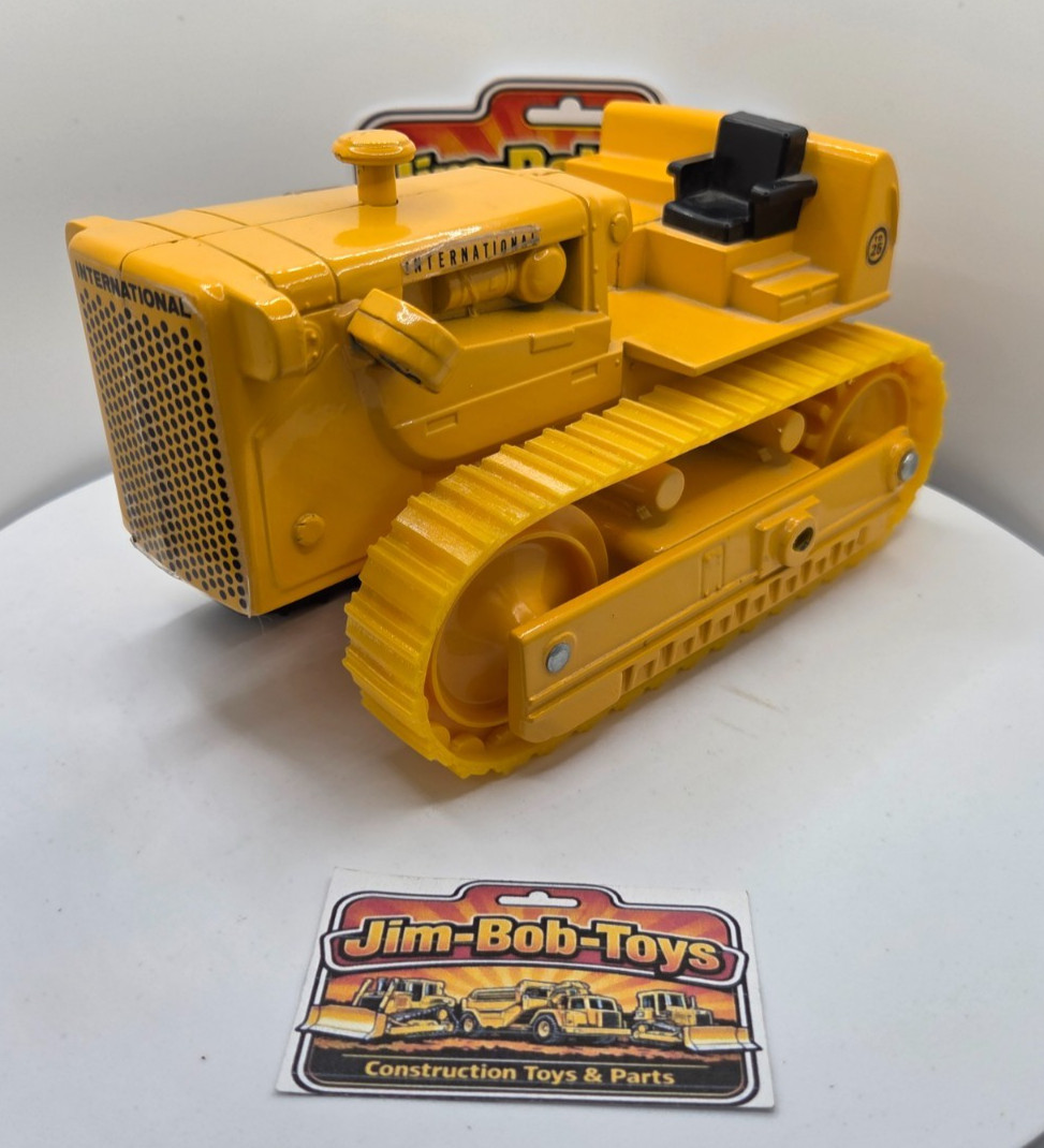 Replica Track Set (2) for Ertl 1/16 Scale IH « Side Light » TD-25 Crawler