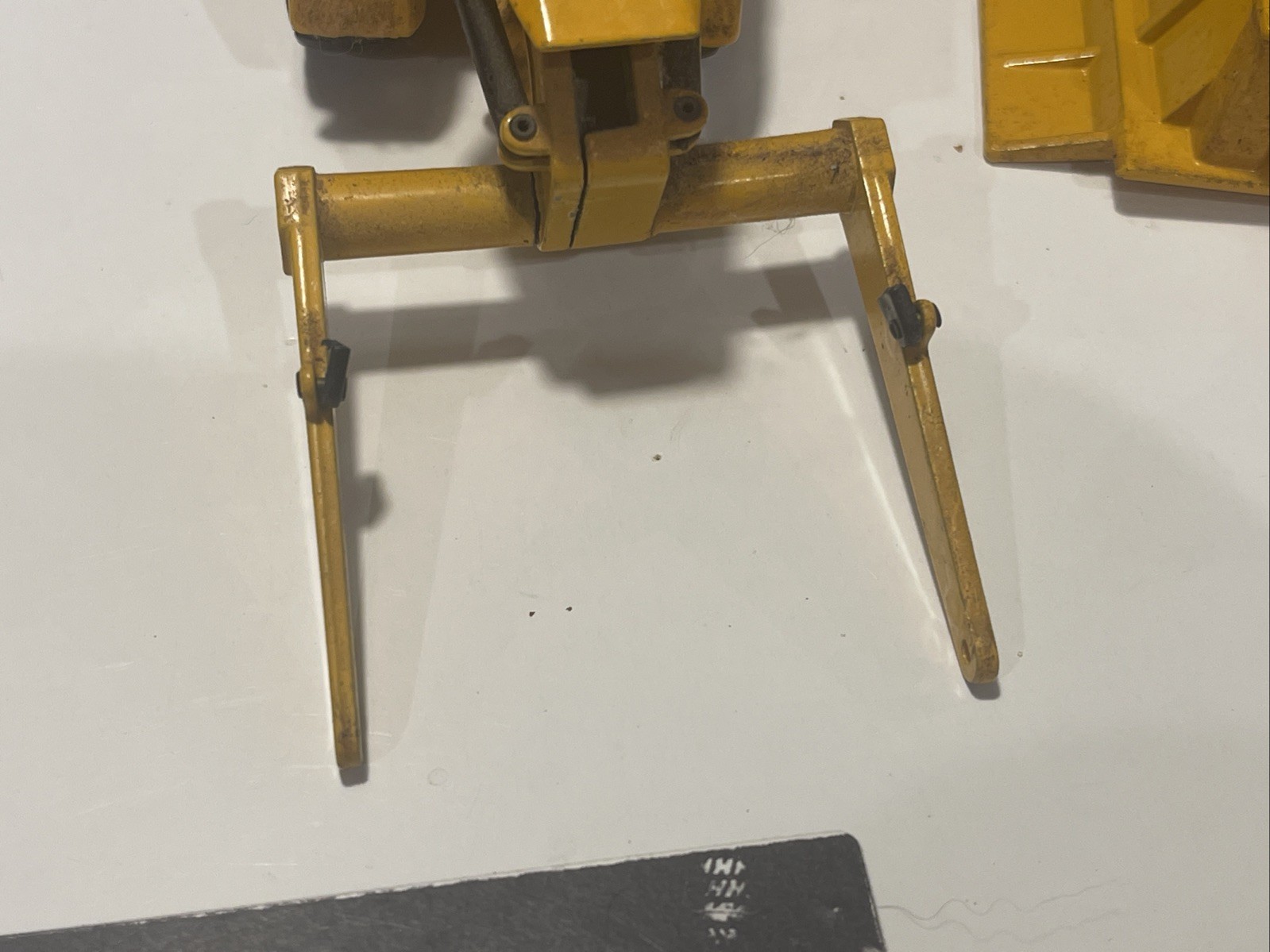 Vintage Gescha 825B & 631D CONSTRUCTION LOT OF 2 Pieces DAMAGED!