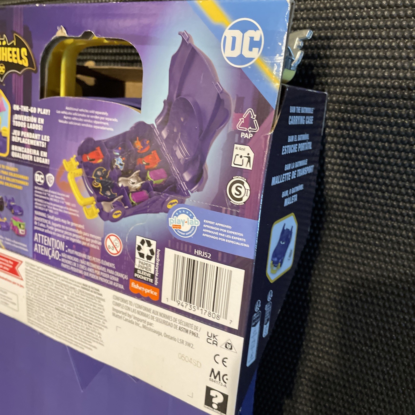 DC Batwheels Batmobile Carrying Case with Exclusive Vehicle Included New