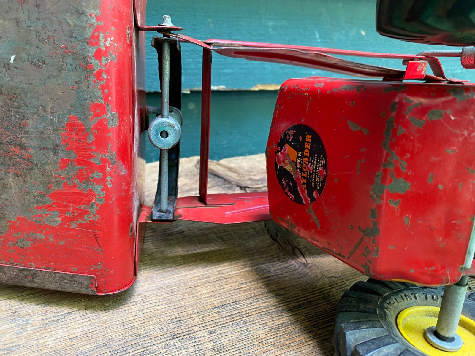 Vintage Nylint Toys Pressed Steel HOUGH Payloader Front End Loader Toy 1950&rsquo;s