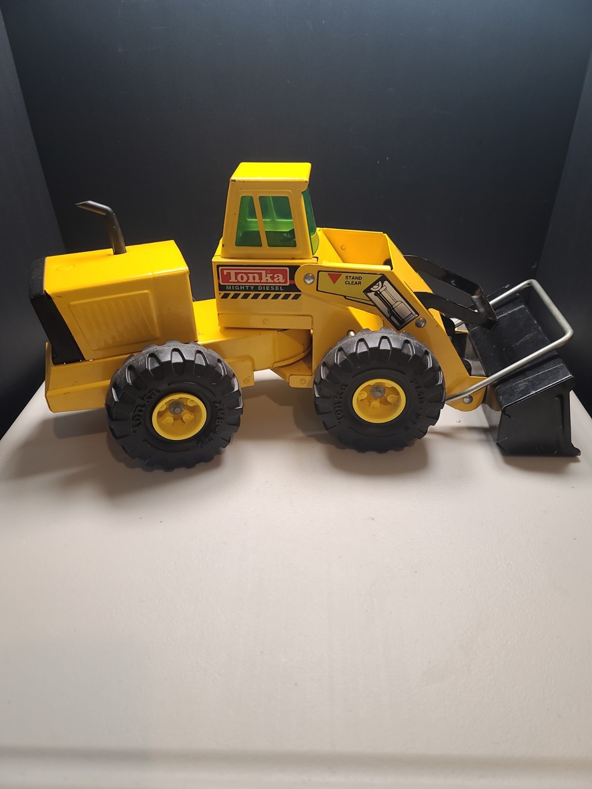 Tonka Vintage Mighty Diesel Front End Loader XMB-975 Excellent Condition