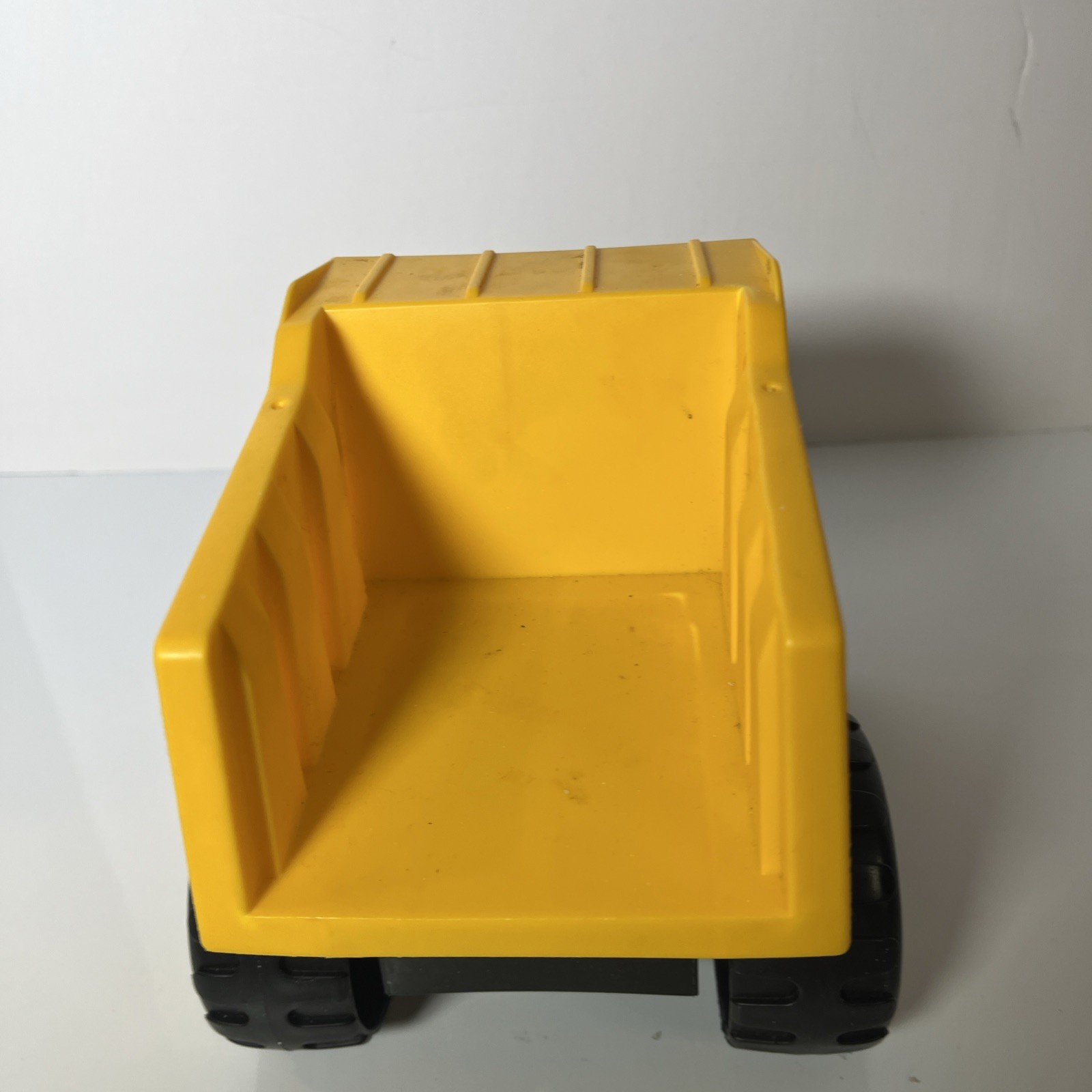 TOY CAT DUMP TRUCK Yellow Plastic Toy, 8&Prime; Long