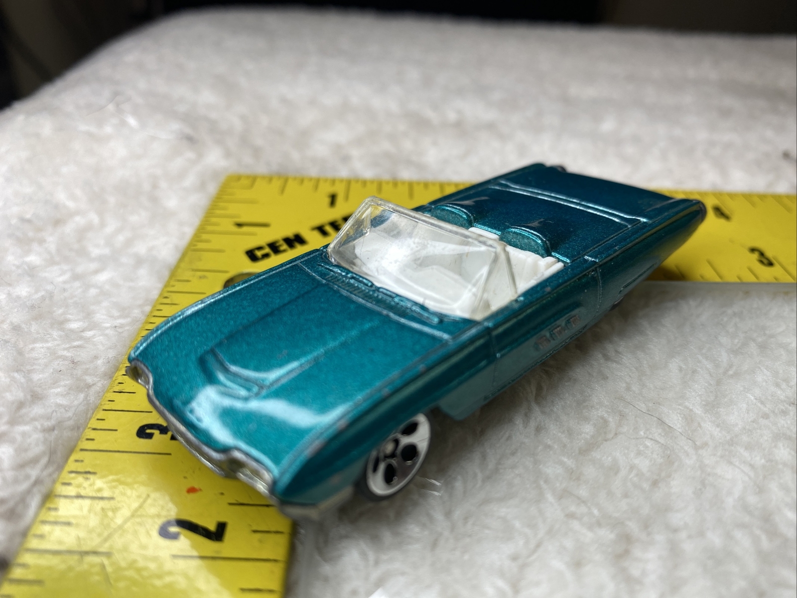 HOT WHEELS  1963 Ford Thunderbird Convertible « Teal » Beauty