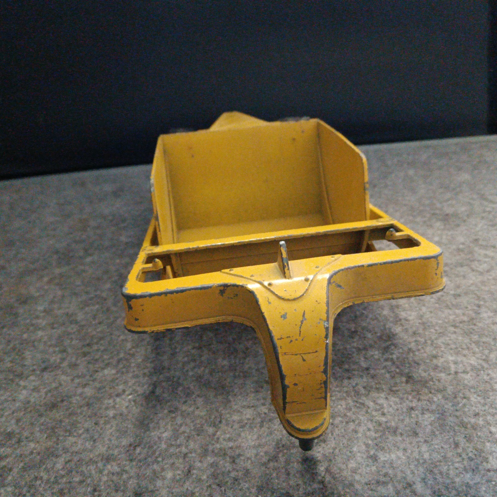 Vintage Hubley Yellow Pressed Steel Scraper Trailer Attachment Made in USA #1807
