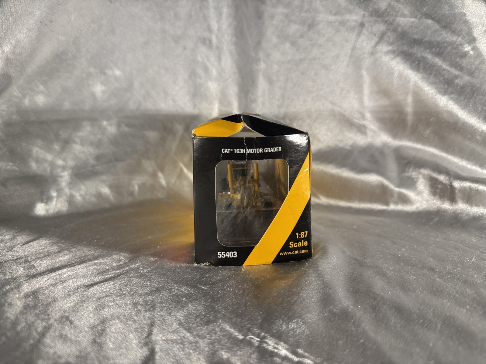 Norscot Cat 163H Motor Grader Model Replica 1:87 Scale