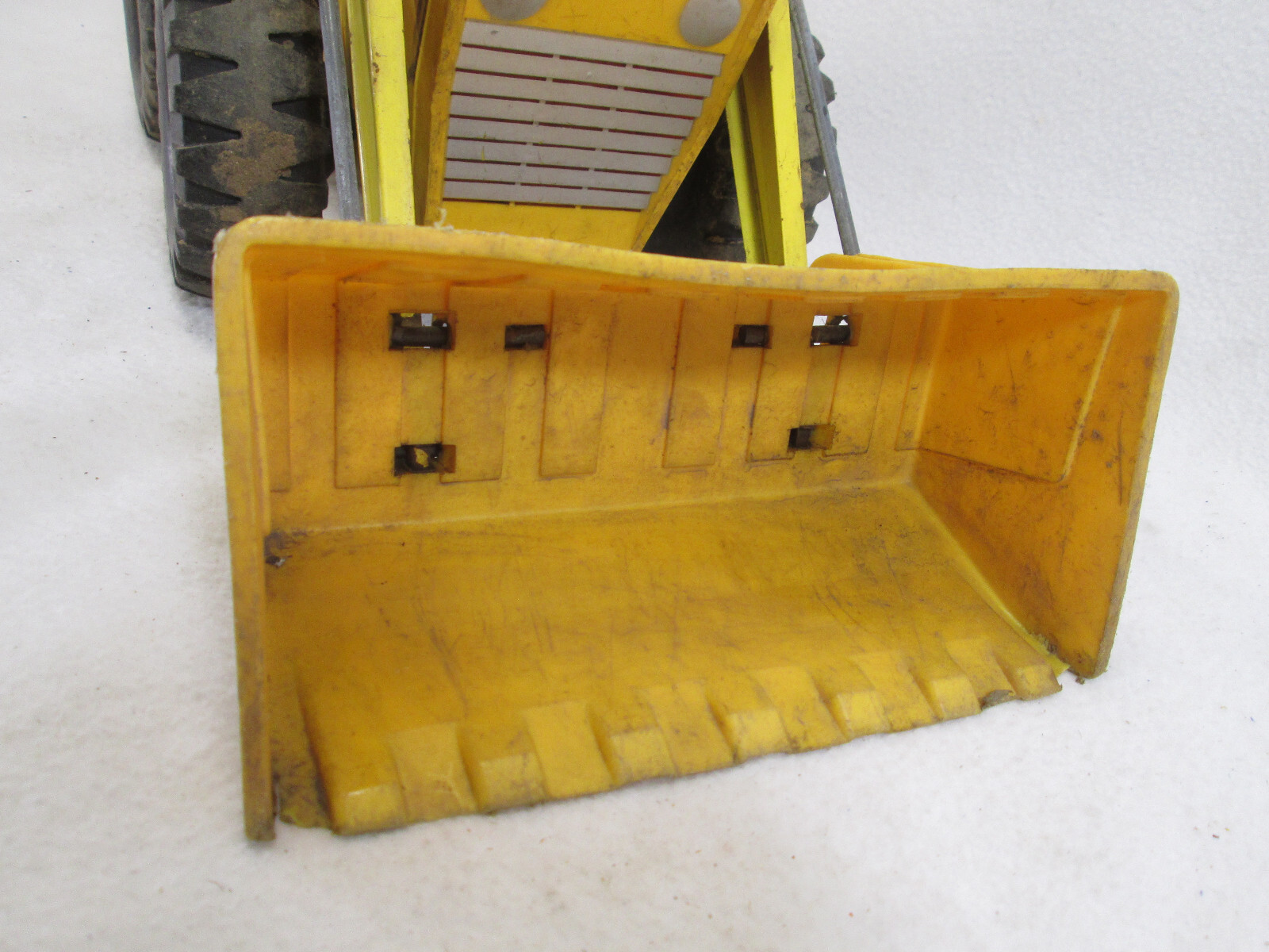 Vintage Mattel 1963 Vrroom plastic skip front loader