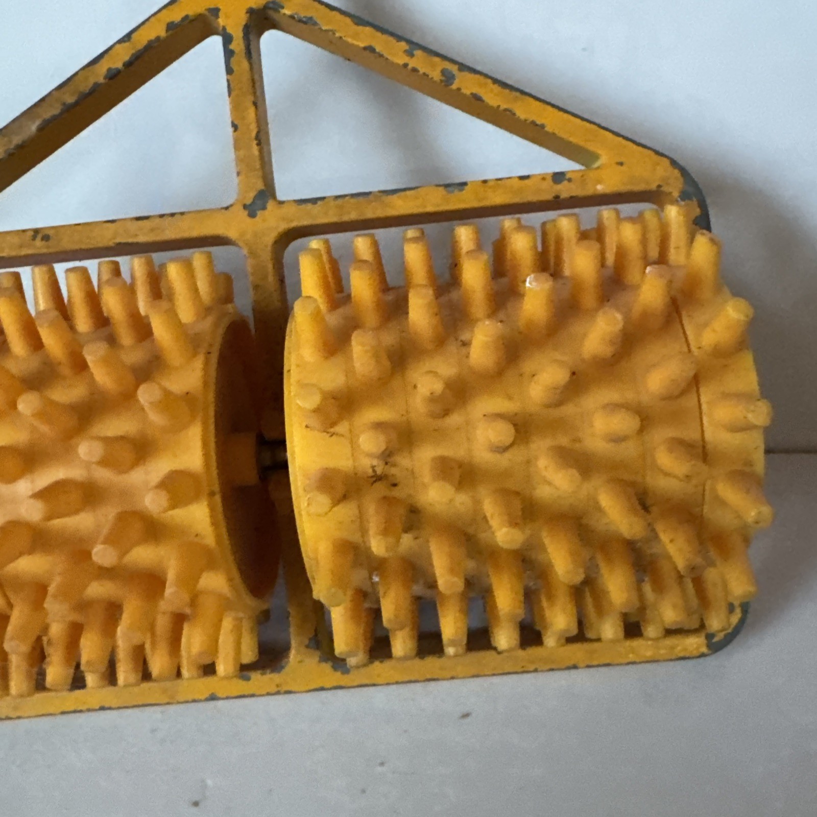 Vintage 1/16 Ertl Sheeps Foot Roller Compactor