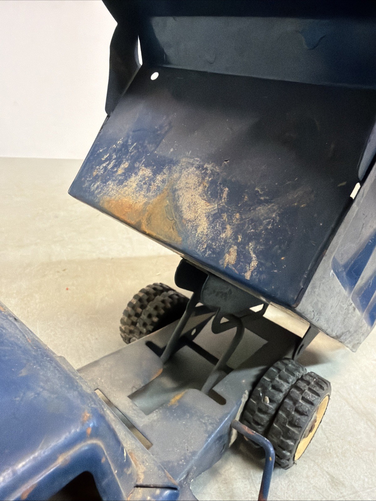 VTG Blue Structo Dumper – Pressed Steel Toy Dump Truck RARE