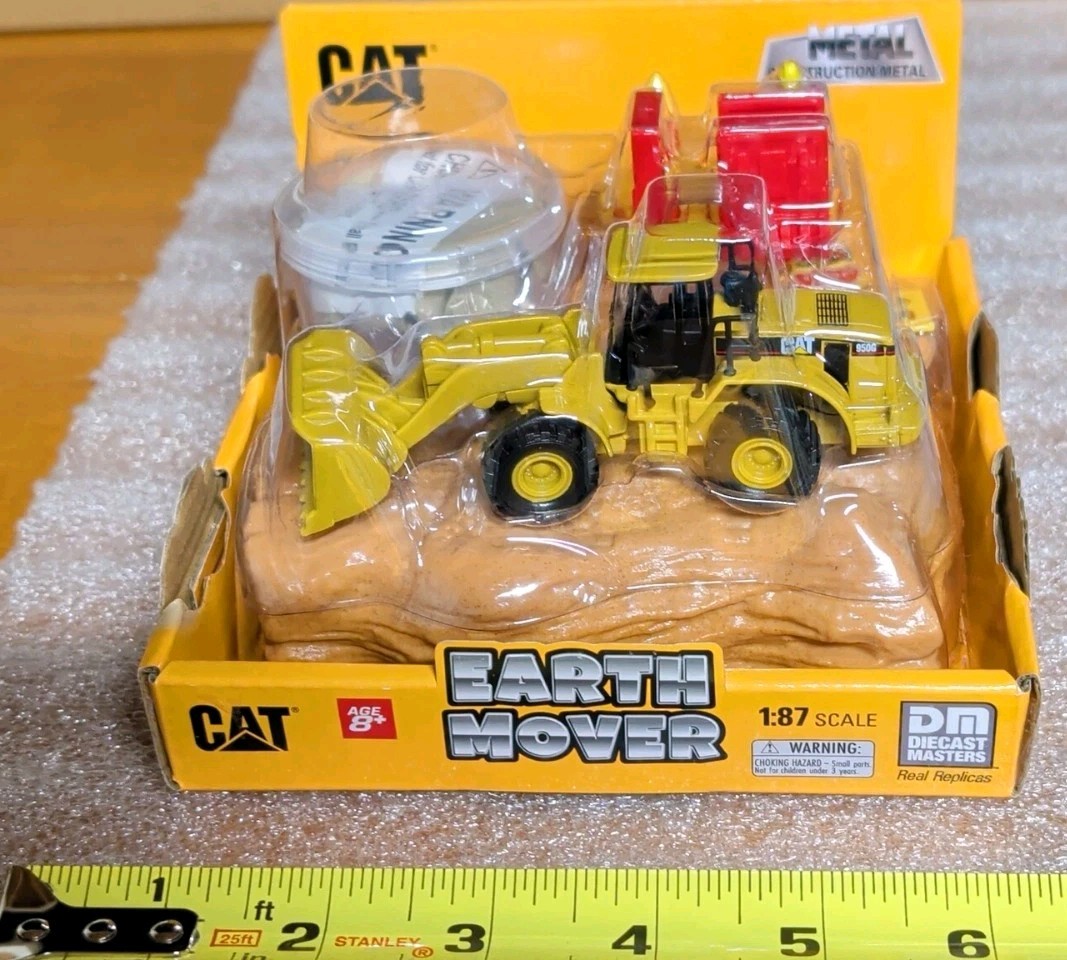 (6) Diecast Masters Caterpillar Diecast Earth Movers 1:87 Earth Movers -HO Scale