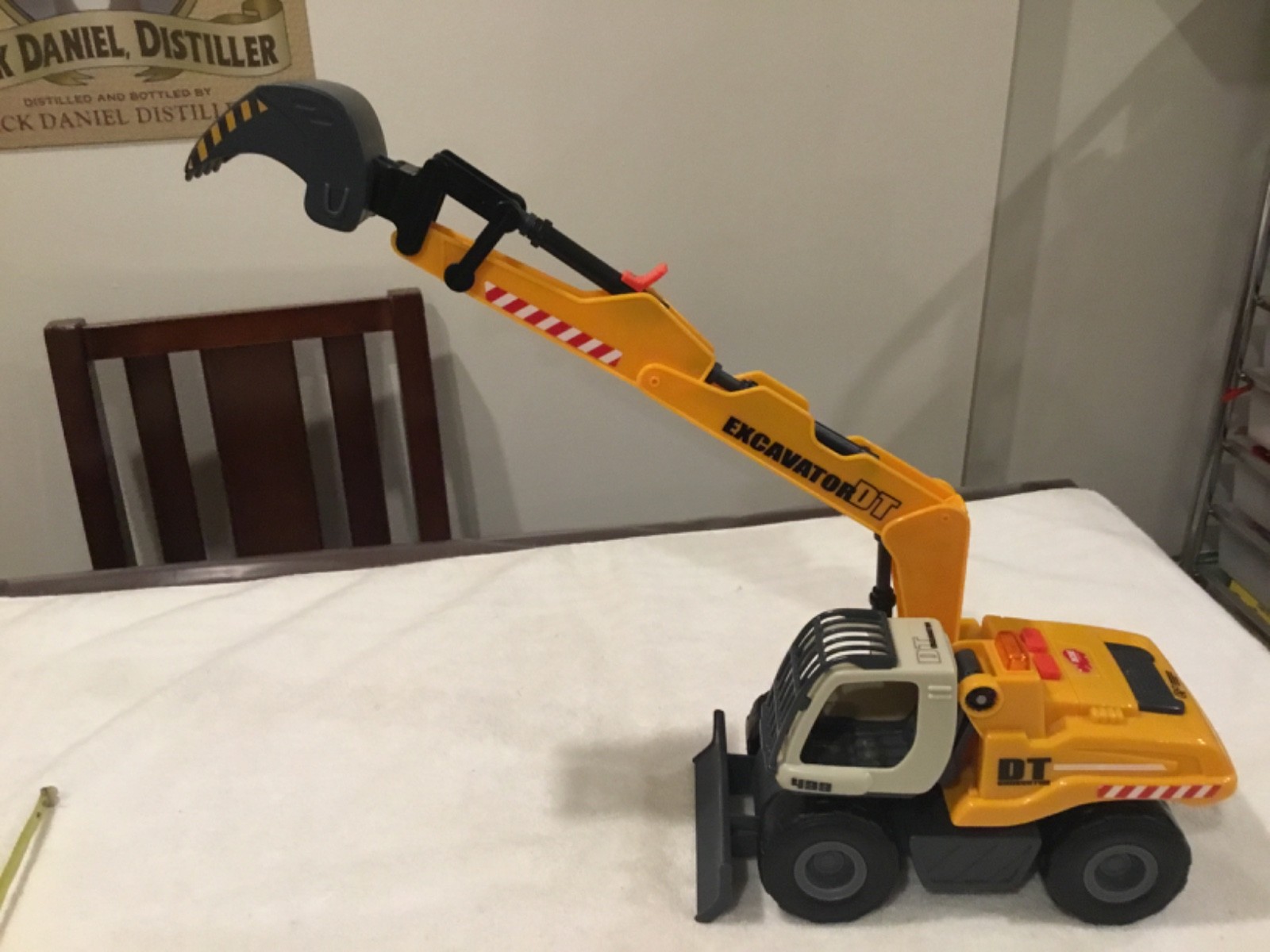 Dickie Toys Excavator DT Battery Operated