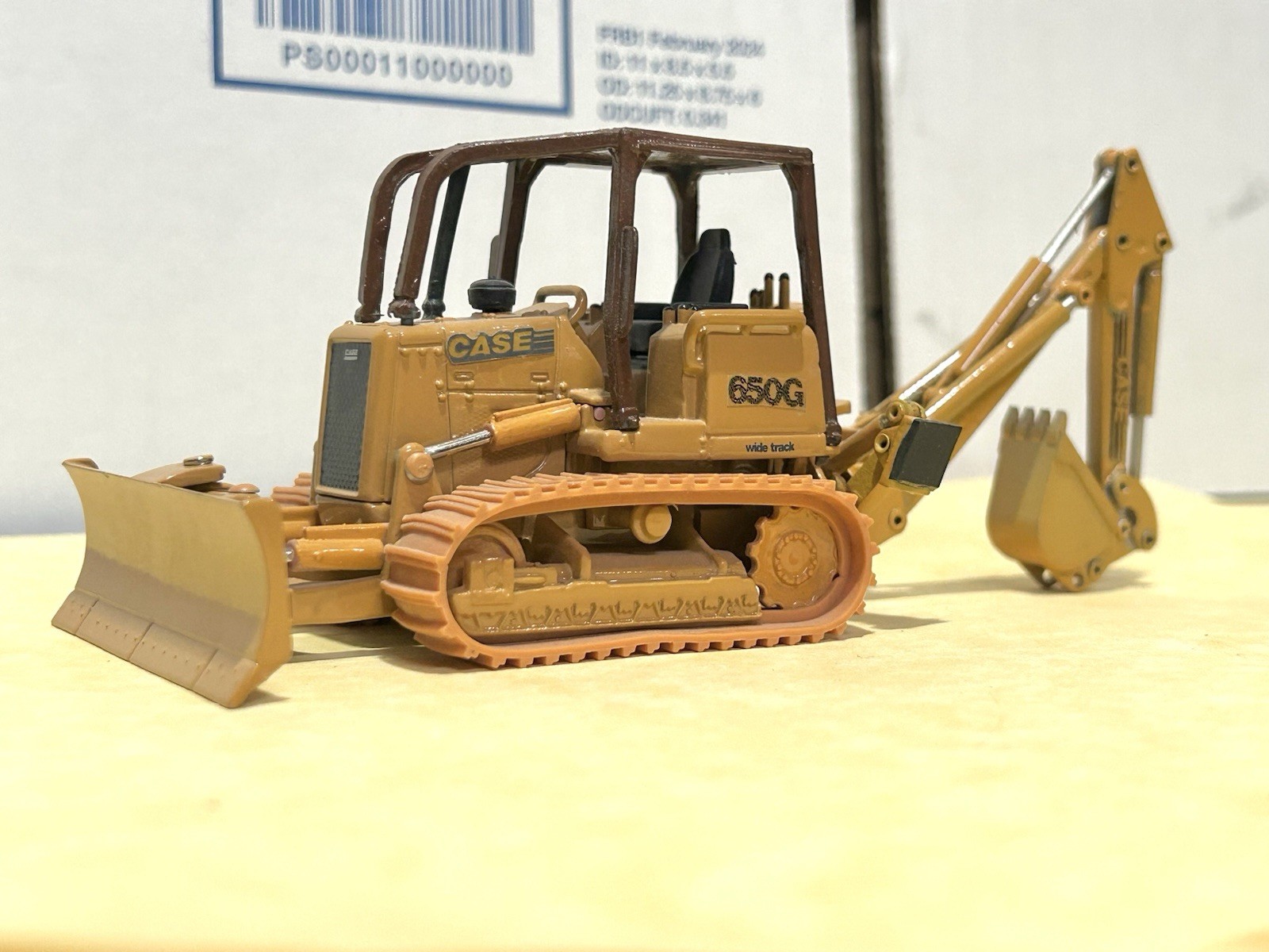 ERTL 1/50 Scale Custom Case « 650G » Wide Track-Angle Dozer w/Backhoe Attachment!