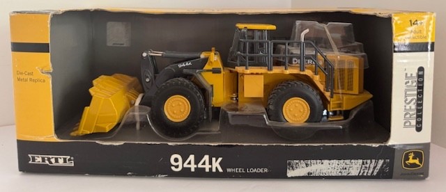 1:50 John Deere 944K Diecast Loader Prestige Collection By Ertl