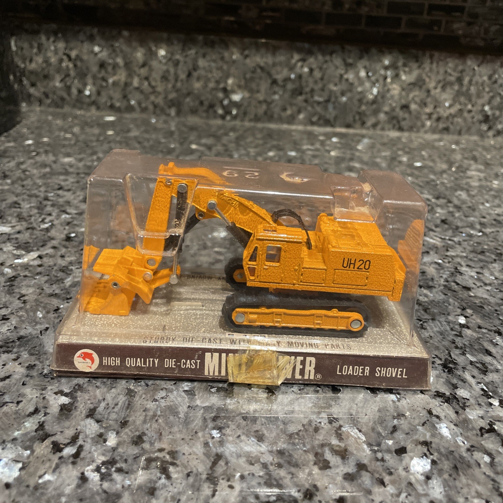 VINTAGE SHINSEI HITACHI UH20 DIECAST MINI POWER LOADER SHOVEL #29 MADE IN JAPAN