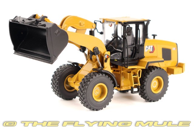Diecast Masters 1:50 930 Wheel Loader