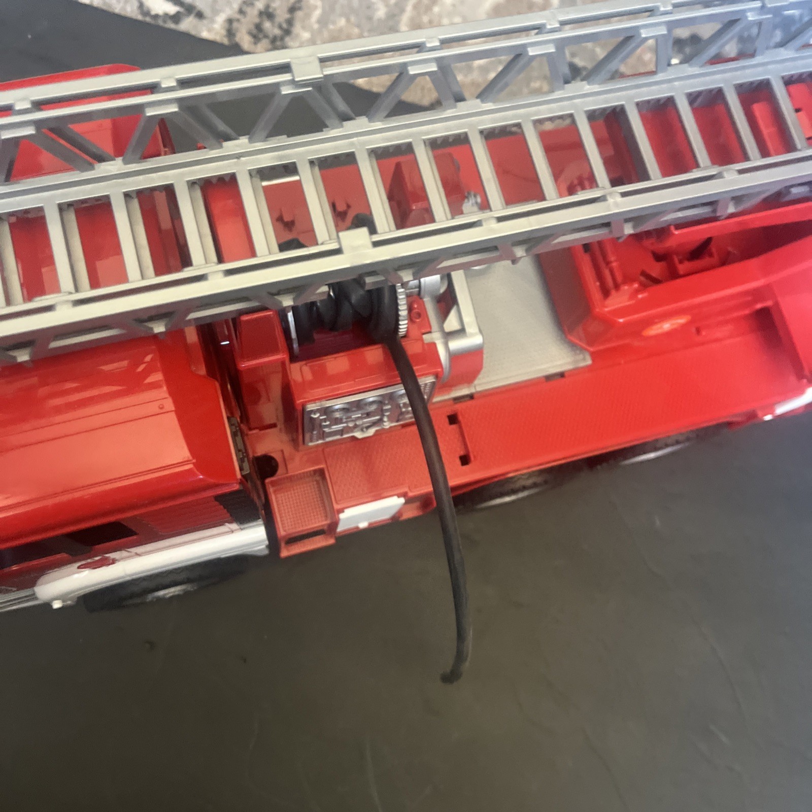 Bruder Toys Man Firetruck Ladder Hose Fire Engine Truck 2001