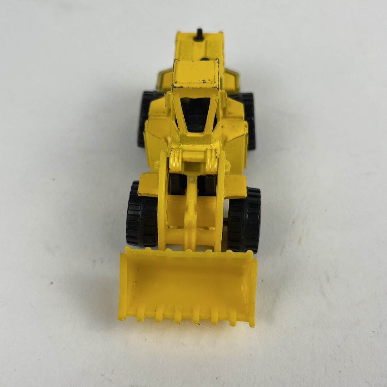 VTG 1979 Hot Wheels Caterpillar Front Loader Construction Yellow 1/64 Malaysia