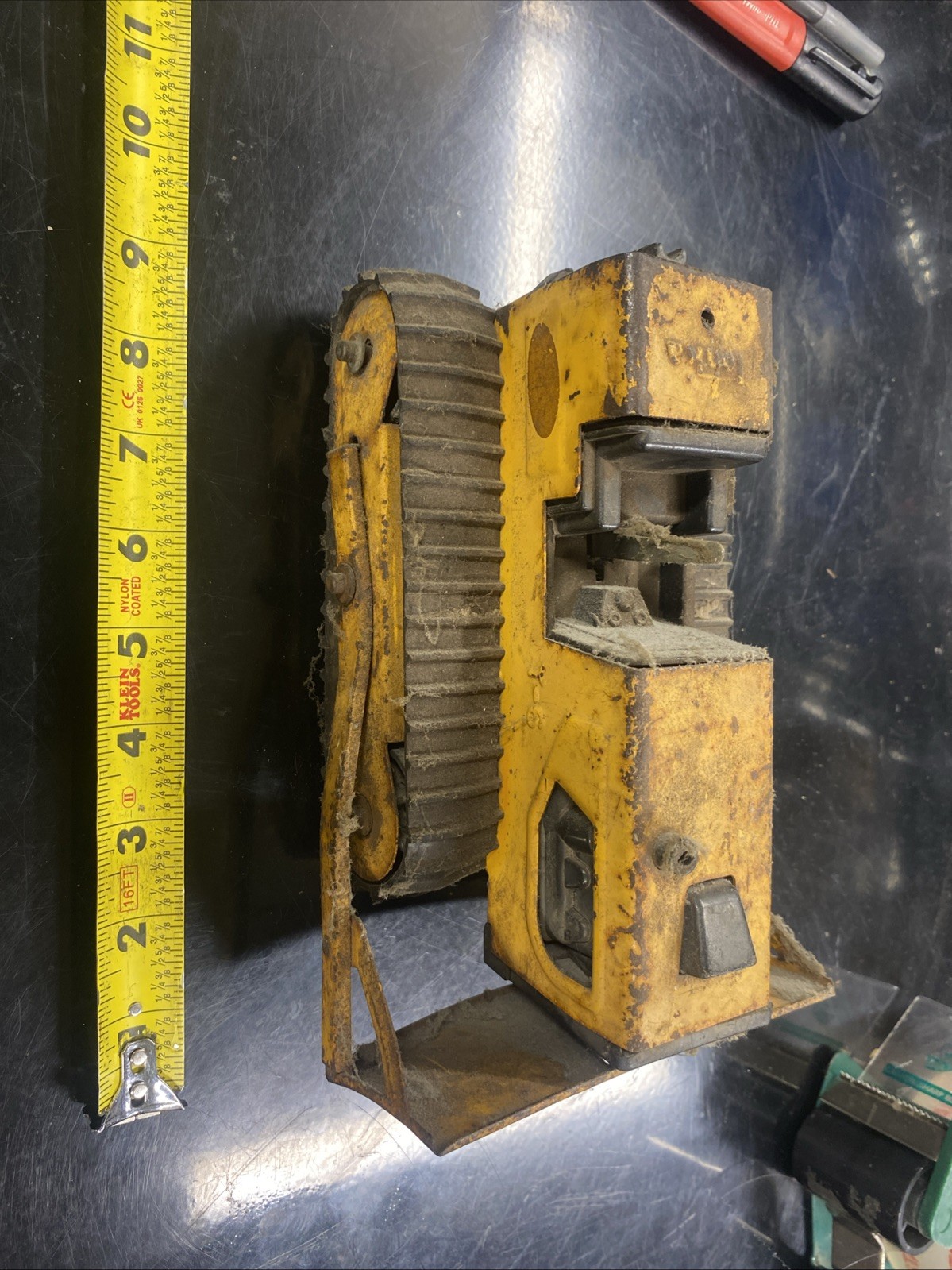 VINTAGE 1970s Pressed Steel TONKA T-6 Construction Bulldozer Yellow Toy Used