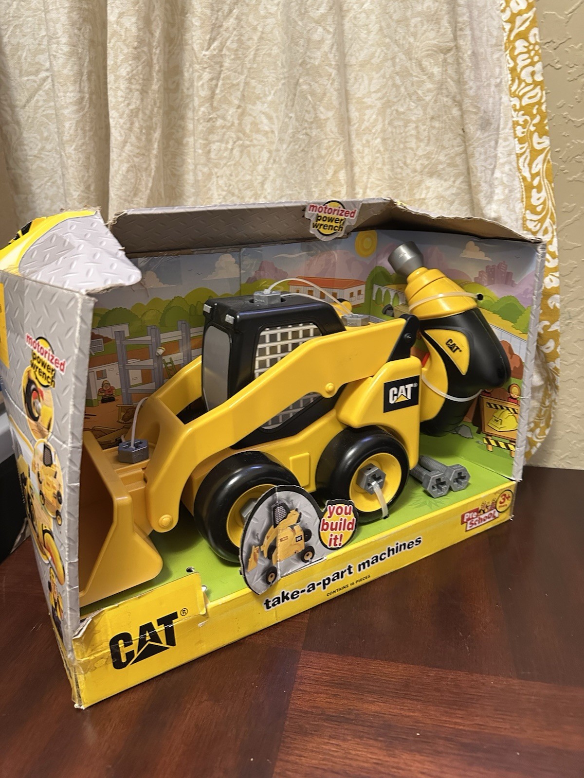 CAT Take-A-Part Machines – Wheel Loader Kids Toys Vintage 16 Pieces New 🆕