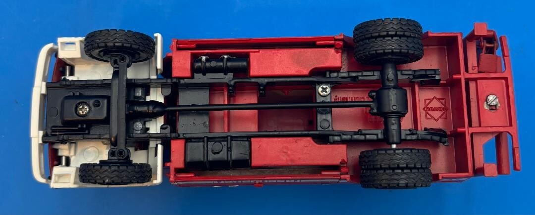 Conrad 3090 Mercedes Rosenbauer Fire Truck Engine Collector Toy 1/50 Germany FD