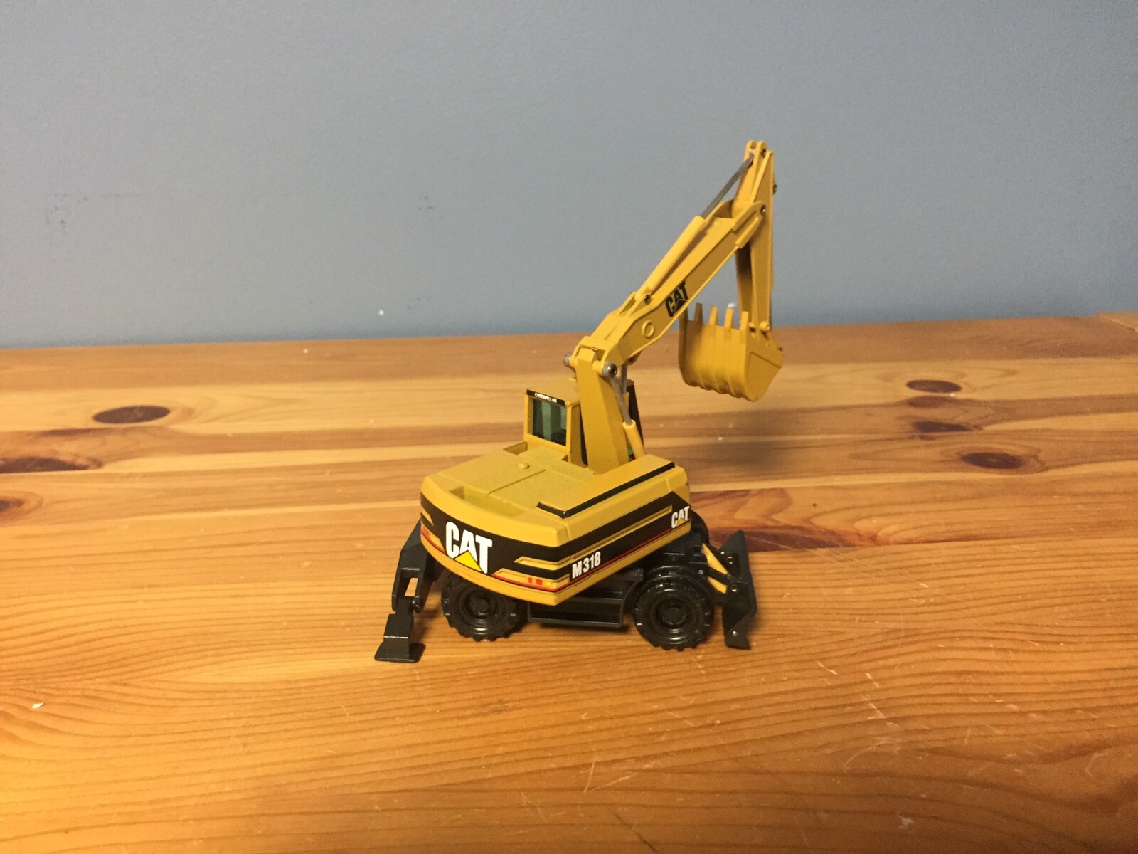 nzg caterpillar