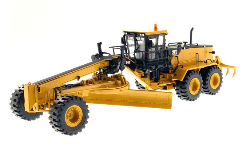 DieCast Masters 85264C 1:50 Core Classics Series Caterpillar 24M Motor Grader