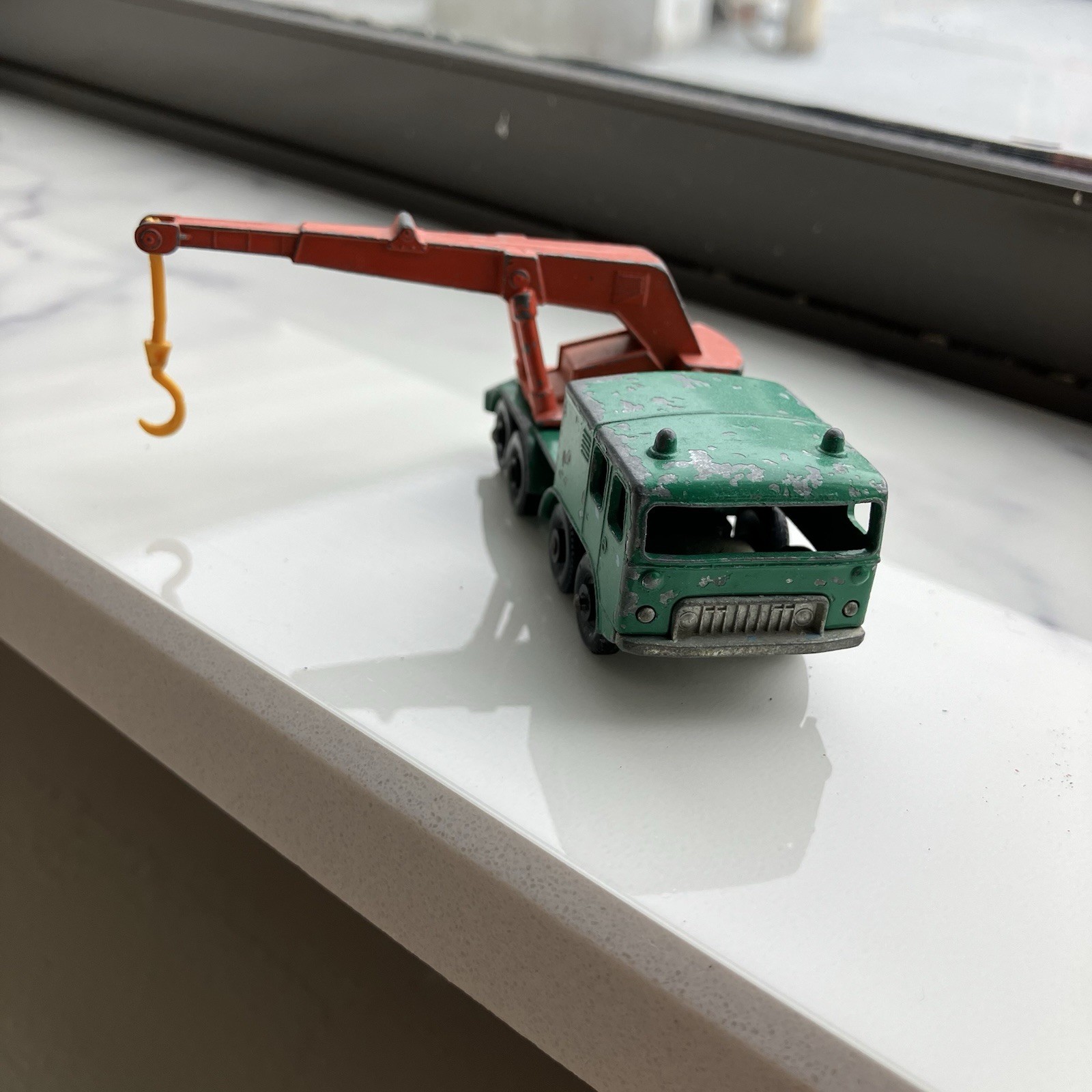 Matchbox Series No. 30 8-Wheel Crane Diecast Vehicle Green/Orange/Yellow