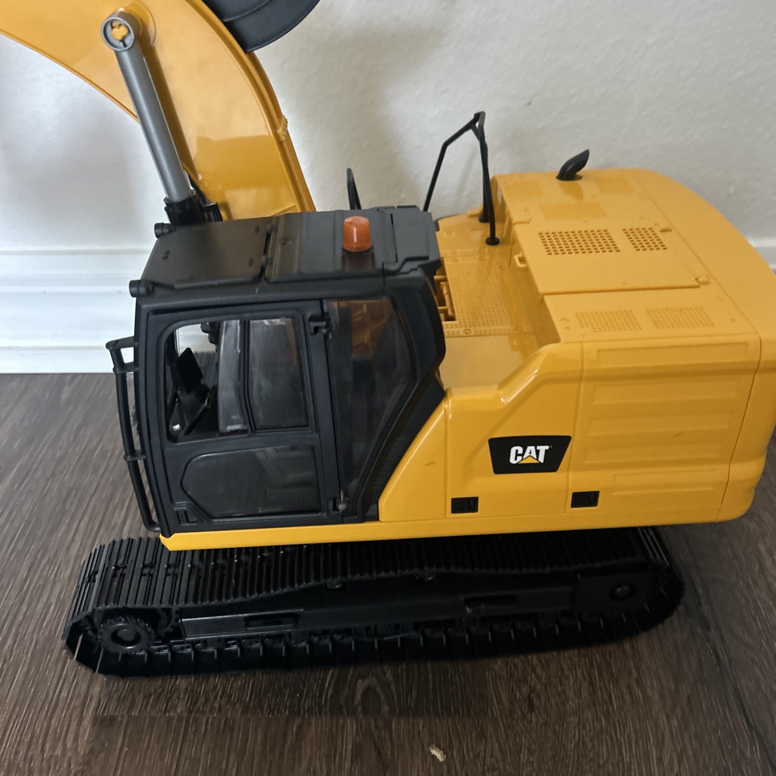 Bruder 02484 CAT Excavator Toy Kids NEW